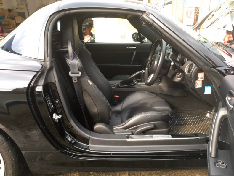 内装後方シート