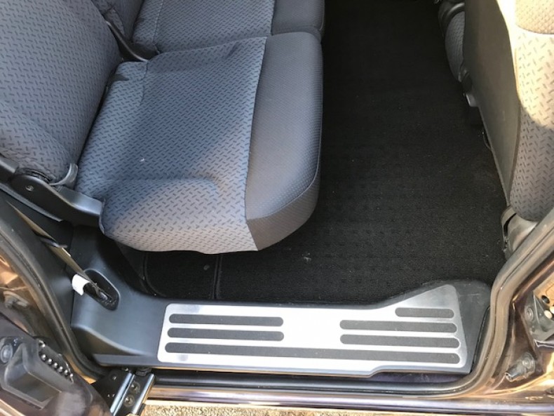 内装後方シート