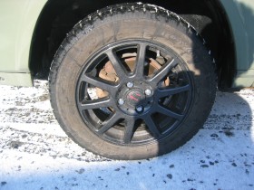 タイヤホイール前