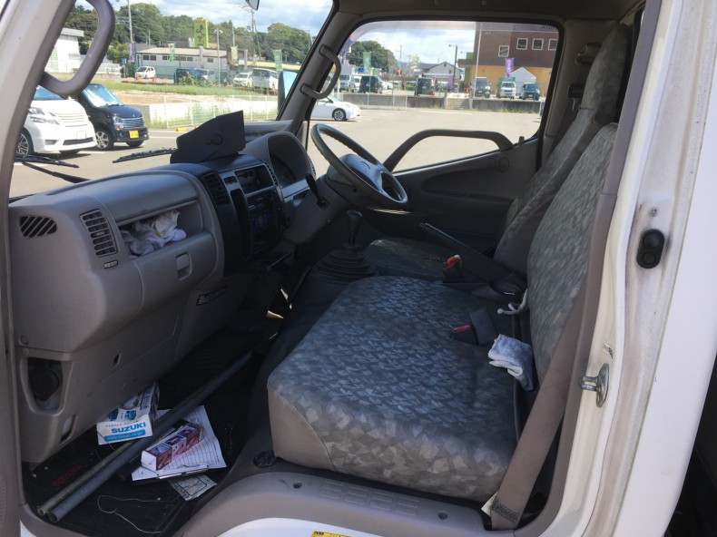 内装前方シート