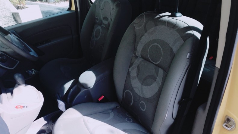 内装前方シート