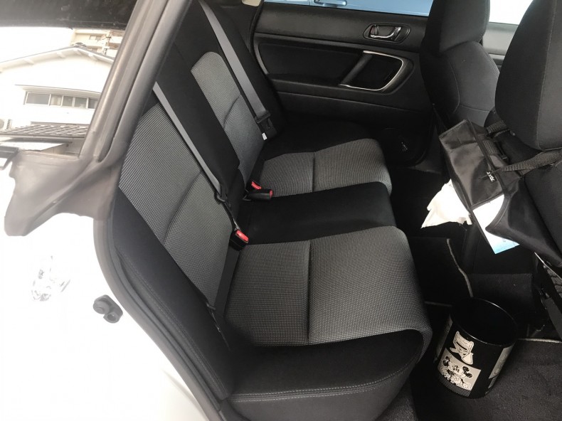 内装後方シート