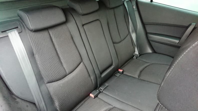 内装後方シート