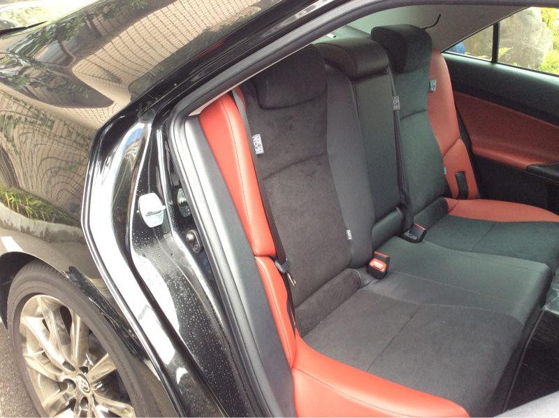 内装後方シート