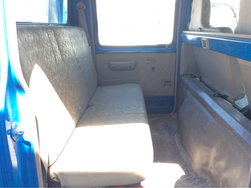 内装後方シート