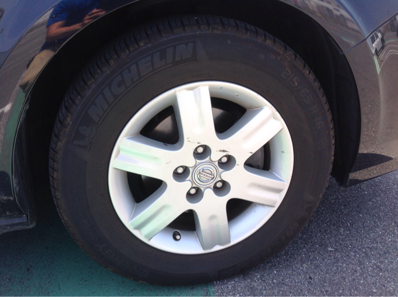 タイヤホイール前