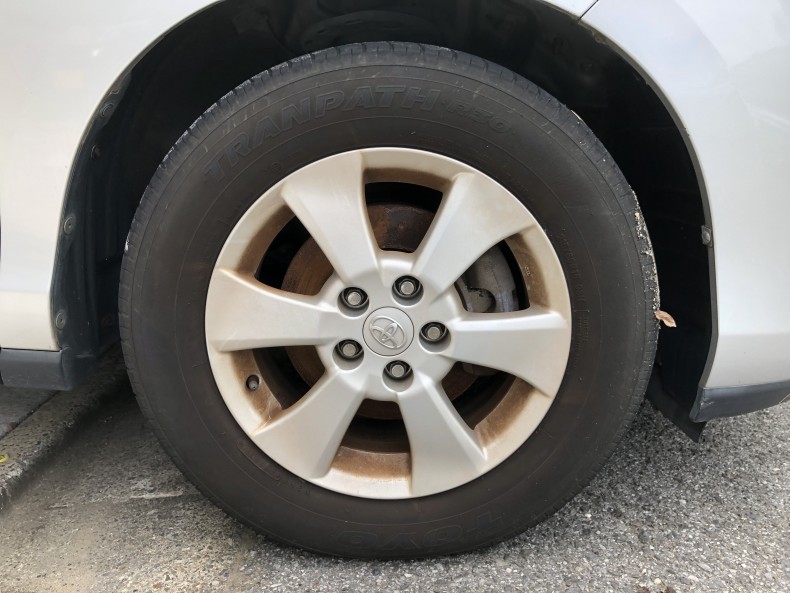 タイヤホイール前