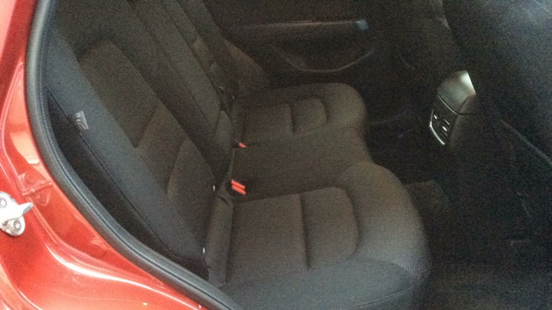 内装後方シート