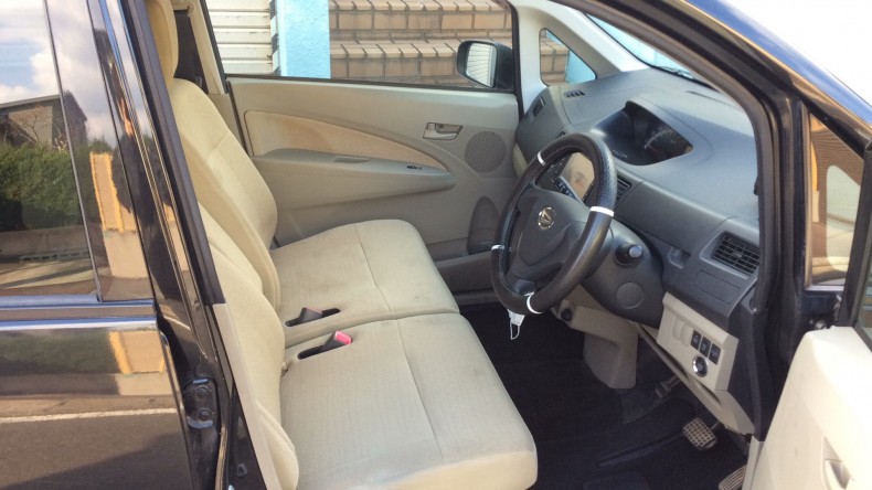 内装前方シート